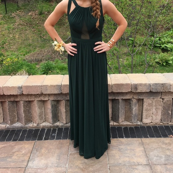 Dresses & Skirts - It’s prom season!! Prom dress
